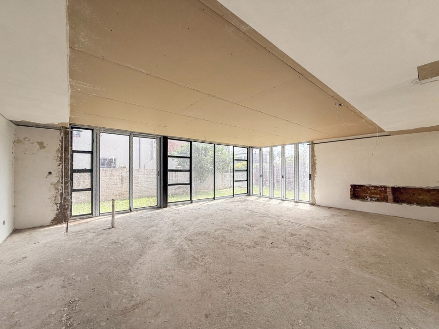 4 Bedroom Property for Sale in The Islands Estates North West